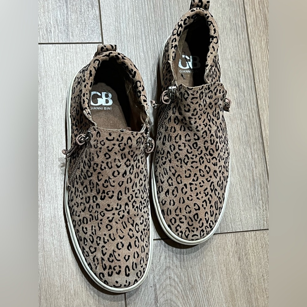 Gianni Bini Brown Leopard Ankle Sneakers With Zippers Women’s 8